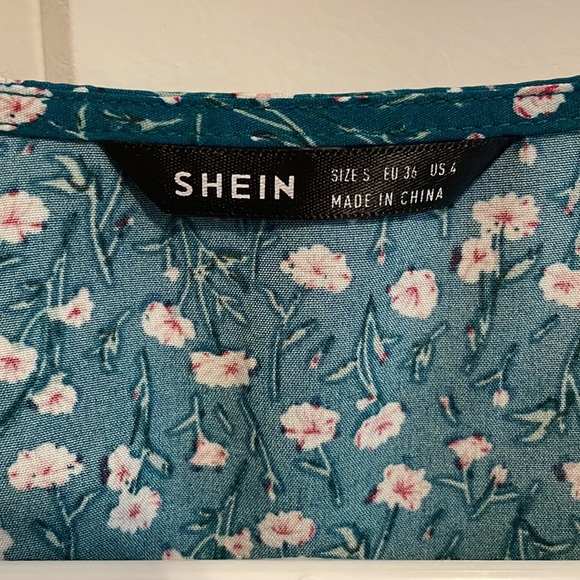 SHEIN Green Floral Print Crop Top - Picture 4 of 4